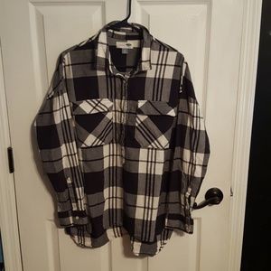 Women's black and white flannel shirt